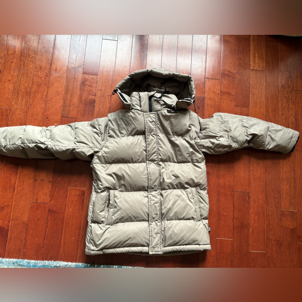 Aritzia Super Puff Jacket